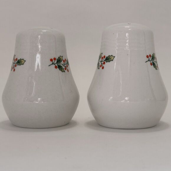 Gibson Christmas Holly & Berries Salt & Pepper Shakers 1980s Housewares VINTAGE - Picture 6 of 10